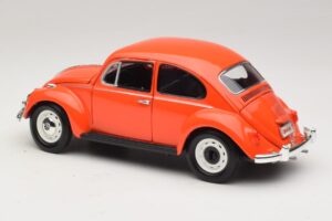 Volkswagen Beetle Oranssi Gremlins Movie Greenlight 1:18 12985 Metalli — kuva 7 / 8