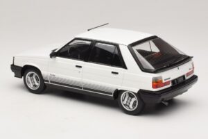 Renault 11 Turbo Valkoinen MCG 1:18 MCG18589 Metalli — kuva 5 / 6