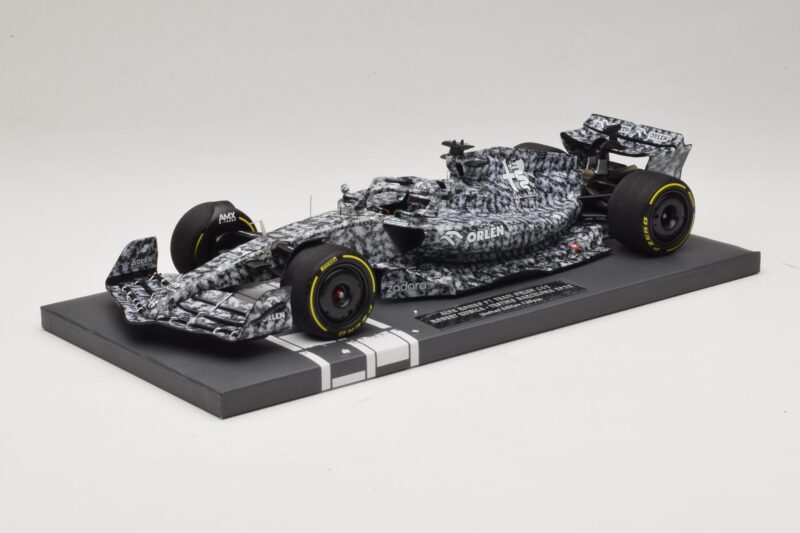 Alfa Romeo Orlen C42 R. Kubica Testing Barcelona 2022 Minichamps 1:18 117229988 Hartsi