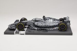 Alfa Romeo Orlen C42 R. Kubica Testing Barcelona 2022 Minichamps 1:18 117229988 Hartsi — kuva 3 / 7