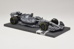 Alfa Romeo Orlen C42 R. Kubica Testing Barcelona 2022 Minichamps 1:18 117229988 Hartsi — kuva 4 / 7