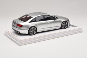 Audi S6 C7 Florett Silver Metallic IVY Merit 1:18 REMC038 Hartsi — kuva 3 / 7
