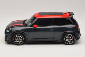 Mini Cooper JCW F66 Legend Grey Otto 1:18 OT1244 Hartsi — kuva 3 / 6