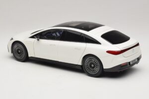 Mercedes EQS V297 Manufaktur Opalite White NZG 1:18 B66961049 Metalli — kuva 7 / 8
