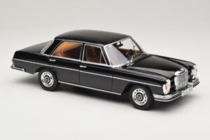 Mercedes 280 SE W108 Musta Norev 1:18 183360 Metalli — kuva 6 / 8