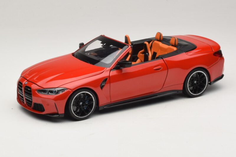 BMW M4 G83 Avoauto Red Metallic Minichamps 1:18 110021030 Metalli