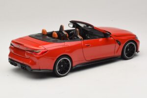 BMW M4 G83 Avoauto Red Metallic Minichamps 1:18 110021030 Metalli — kuva 3 / 8