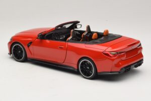BMW M4 G83 Avoauto Red Metallic Minichamps 1:18 110021030 Metalli — kuva 7 / 8