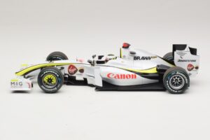 Brawn GP BGP001 #22 J. Button Singapore GP 2009 Minichamps 1:18 180090222 Hartsi — kuva 3 / 7