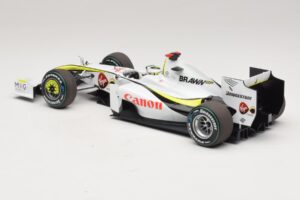 Brawn GP BGP001 #22 J. Button Singapore GP 2009 Minichamps 1:18 180090222 Hartsi — kuva 5 / 7