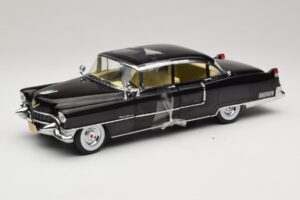 Cadillac Fleetwood Series 60 The Godfather Greenlight 1:18 12949 Metalli