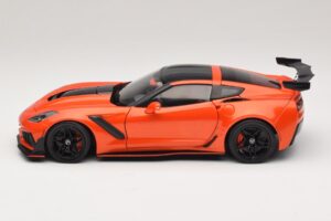Chevrolet Corvette C7 ZR1 Punainen IXO 1:18 U18RDC001-FO Metalli — kuva 4 / 8