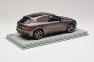 Maserati Grecale Pronssi BBR 1:18 P18220FMAS Hartsi — kuva 3 / 7