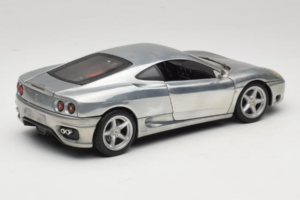 Ferrari 360 Modena Kromihopea Hot Wheels 1:18 27774 Metalli — kuva 3 / 8