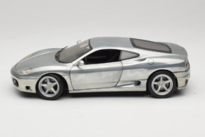 Ferrari 360 Modena Kromihopea Hot Wheels 1:18 27774 Metalli — kuva 4 / 8