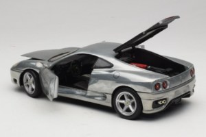 Ferrari 360 Modena Kromihopea Hot Wheels 1:18 27774 Metalli — kuva 5 / 8