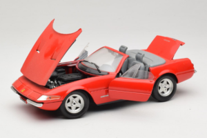 Ferrari 365 GTS/4 Spider Punainen Techno Giodi 1:18 40028-P1 Metalli — kuva 2 / 8