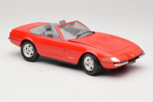 Ferrari 365 GTS/4 Spider Punainen Techno Giodi 1:18 40028-P1 Metalli — kuva 6 / 8