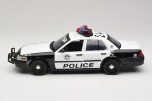 Ford Crown Victoria Police Interceptor The Hangover Movie Greenlight 1:18 12911 Metalli — kuva 3 / 6