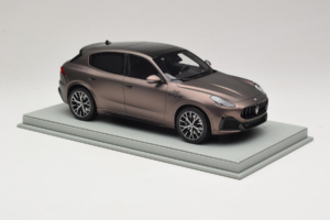 Maserati Grecale Pronssi BBR 1:18 P18220FMAS Hartsi — kuva 4 / 7