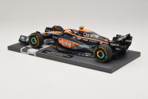 McLaren MCL36 #4 L. Norris Abu Dhabi GP 2022 Minichamps 1:18 537224004 Hartsi — kuva 5 / 7