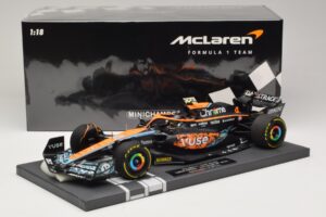 McLaren MCL36 #4 L. Norris Abu Dhabi GP 2022 Minichamps 1:18 537224004 Hartsi — kuva 6 / 7