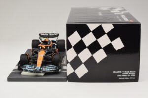 McLaren MCL36 #4 L. Norris Abu Dhabi GP 2022 Minichamps 1:18 537224004 Hartsi — kuva 7 / 7