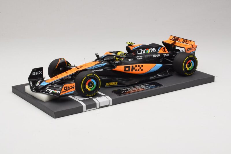 McLaren MCL60 #4 L. Norris 2nd Place Hungarian GP 2023 Minichamps 1:18 537233004 Hartsi