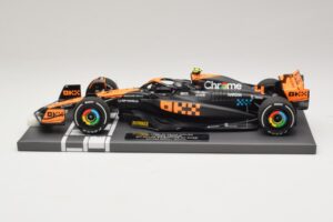 McLaren MCL60 #4 L. Norris 2nd Place Singapore GP 2023 Minichamps 1:18 537233404 Hartsi — kuva 3 / 7