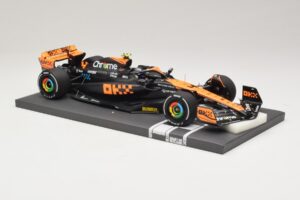 McLaren MCL60 #4 L. Norris 2nd Place Singapore GP 2023 Minichamps 1:18 537233404 Hartsi — kuva 4 / 7