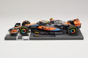 McLaren MCL60 #4 L. Norris Australian GP 2023 Minichamps 1:18 537232104 Hartsi — kuva 3 / 7