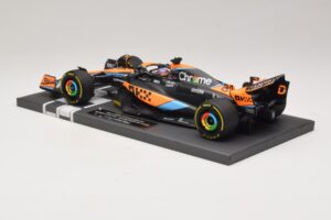 McLaren MCL60 #81 O. Piastri Hungarian GP 2023 Minichamps 1:18 537233081 Hartsi — kuva 5 / 7