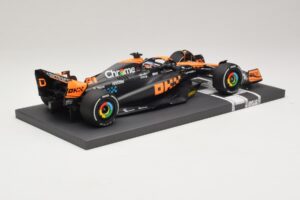 McLaren MCL60 #81 O. Piastri Japanese GP 2023 Minichamps 1:18 537233581 Hartsi — kuva 2 / 7