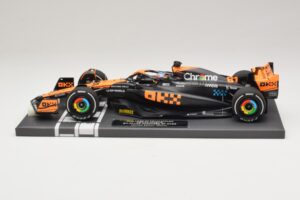 McLaren MCL60 #81 O. Piastri Japanese GP 2023 Minichamps 1:18 537233581 Hartsi — kuva 3 / 7