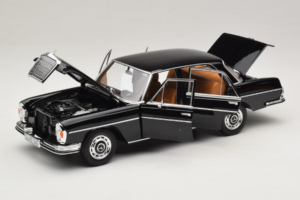 Mercedes 280 SE W108 Musta Norev 1:18 183360 Metalli — kuva 2 / 8