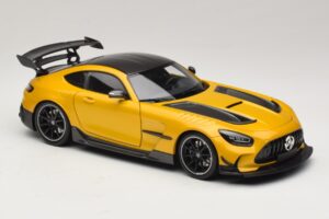 Mercedes AMG GT Black Series C190 Solarbeam Yellow Metallic Minichamps 1:18 110032021 Metalli — kuva 6 / 8