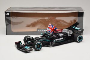 Mercedes AMG Petronas W12 E Performance L. Hamilton Winner British GP 2021 Minichamps 1:18 110211144 Hartsi — kuva 7 / 7