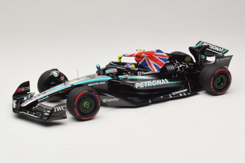 Mercedes AMG Petronas W15 E Performance L. Hamilton Winner British GP 2024 Minichamps 1:18 110241244 Hartsi