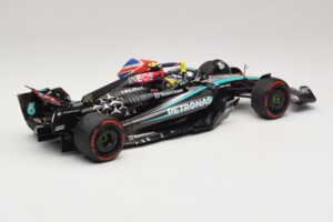 Mercedes AMG Petronas W15 E Performance L. Hamilton Winner British GP 2024 Minichamps 1:18 110241244 Hartsi — kuva 2 / 7