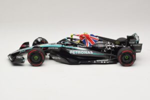 Mercedes AMG Petronas W15 E Performance L. Hamilton Winner British GP 2024 Minichamps 1:18 110241244 Hartsi — kuva 3 / 7