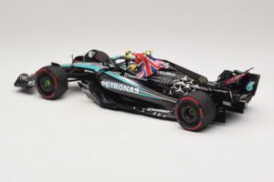 Mercedes AMG Petronas W15 E Performance L. Hamilton Winner British GP 2024 Minichamps 1:18 110241244 Hartsi — kuva 5 / 7
