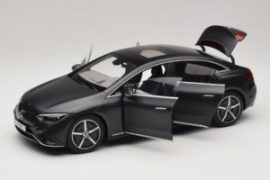 Mercedes EQE V295 Graphite Grey Magno NZG 1:18 B66961108 Metalli — kuva 2 / 8