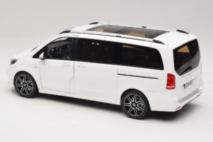 Mercedes V-Class W447 AMG Line Valkoinen Norev 1:18 183876 Metalli — kuva 7 / 8