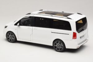 Mercedes V-Class W447 AMG Line Valkoinen Norev 1:18 183876 Metalli — kuva 7 / 8