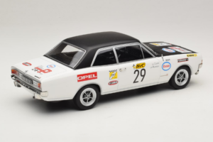 Opel Commodore A #29 J-L. Clarr / J-P. Peyroux Tour de France Automobile 1971 MCG 1:18 MCG18562R Metalli — kuva 2 / 6
