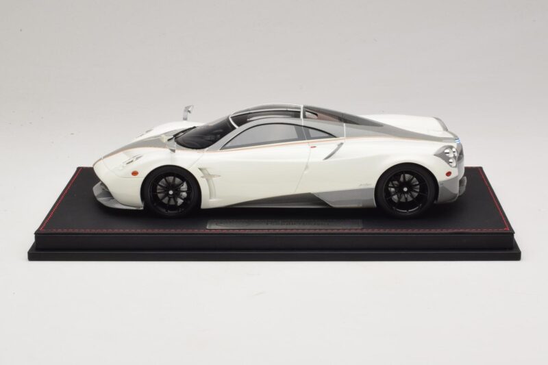 Pagani Huayra Luminous Green AB 1:18 REMC041 Hartsi