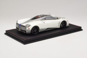 Pagani Huayra Luminous Green AB 1:18 REMC041 Hartsi — kuva 3 / 7