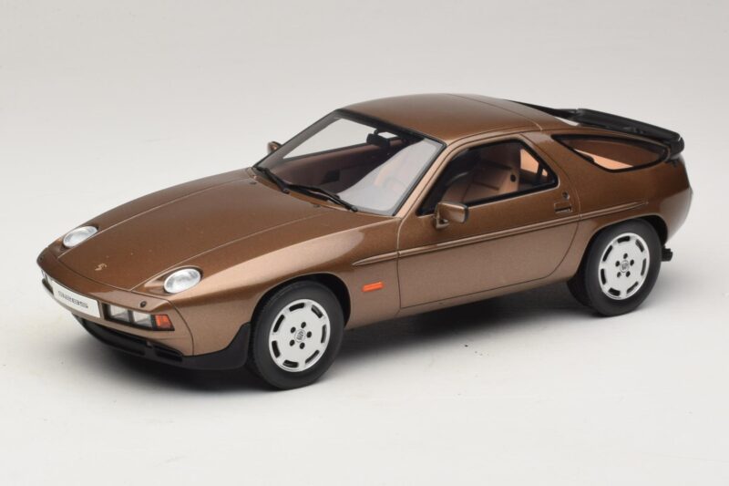 Porsche 928 S Tobacco Metallic GT Spirit 1:18 GT1005 Hartsi