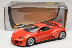 Giugiaro Prima Oranssi Bburago 1:18 33130-M1 Metalli — kuva 8 / 8
