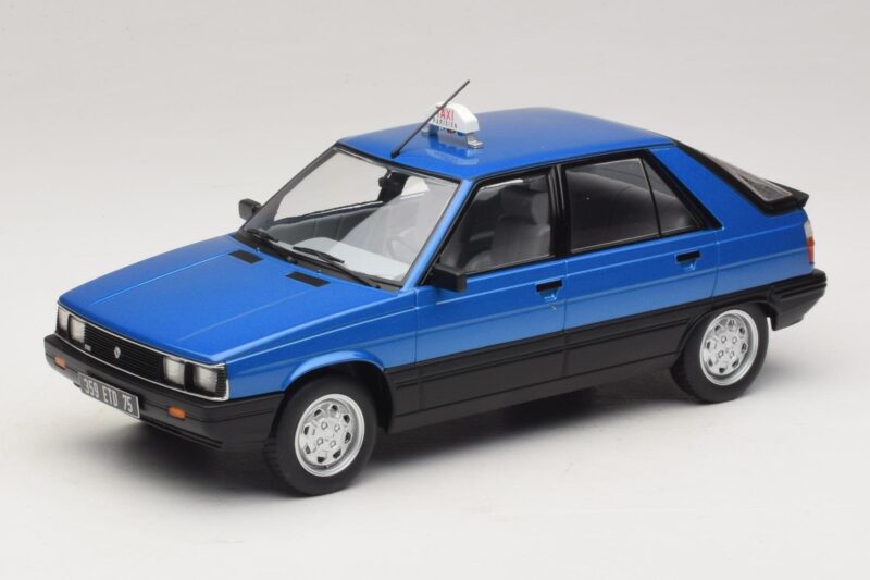 Renault 11 GTL Taxi James Bond MCG 1:18 MCG18833 Metalli